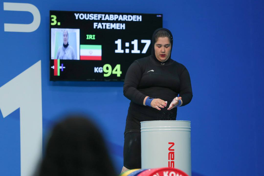 مسابقات وزنه برداری زنان ایران در اهواز